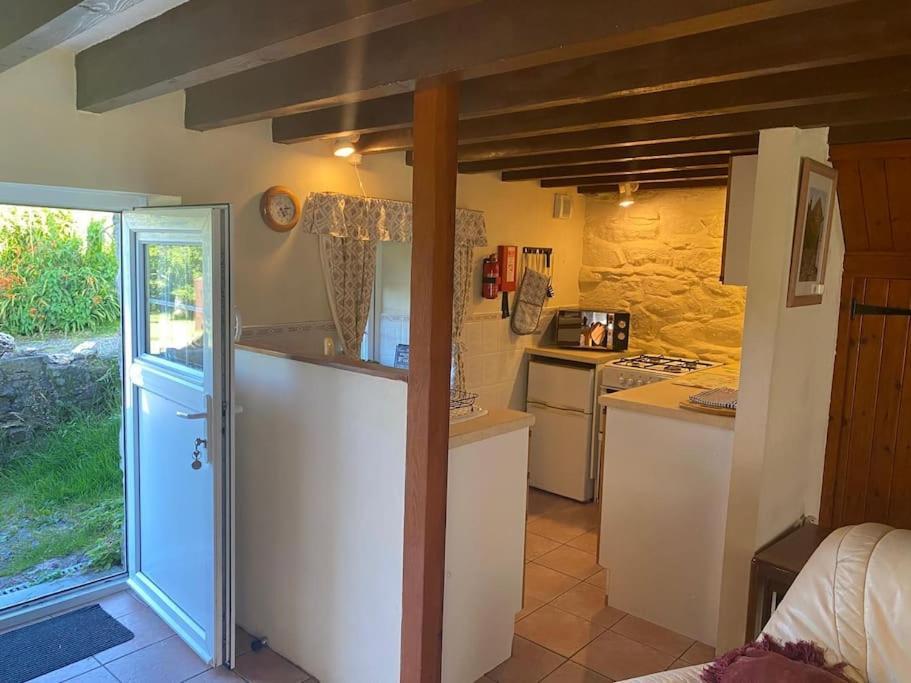 Banc Cottage Moylgrove 外观 照片